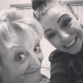 /album/fotogaleria-inicio/cher-lloyd-selfie-with-nan-png1/